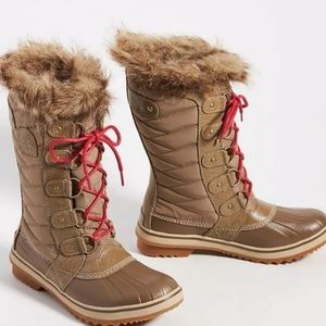 NEW Women’s Tofino II Sorel boots, size 9.5